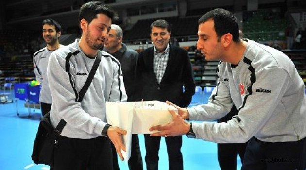 Taner Atik doğum gününü kutladı