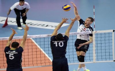 Teledünya Süper Kupada, Fenerbahçe Grundig Dörtlü Finalde