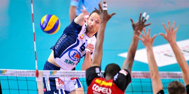 Tours ve Paris ilk maçlarını 3-2 kazandı