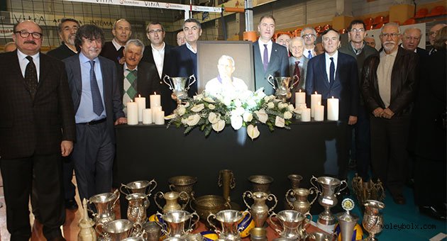 Türk voleybolunun efsane ismi Cengiz Göllü, ikinci evinde anıldı