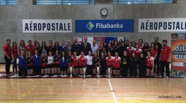 TVF Başkanı Özkan Mutlugil ÖzÜ Cup'ı takip etti