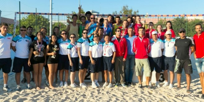 TVF Şehir Ligleri Plaj Voleybolu Antalya Şampiyonası sona erdi