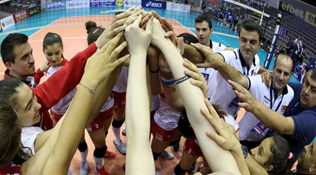 U16 Avrupa Şampiyonası'nda Yunanistan'ı geçtik...