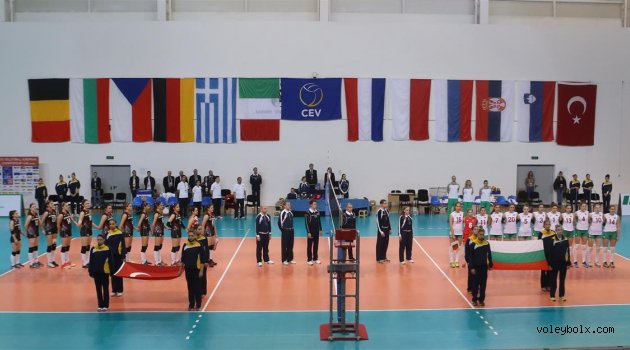 U18 Bayanlar Avrupa Şampiyonası’nda yarı finaldeyiz (FOTO)