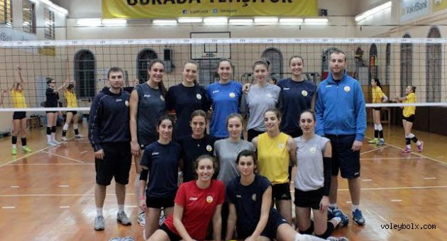 VakıfBank’ın Gençleri Sahne Alıyor