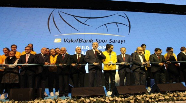 VakıfBank Spor Sarayı Görkemli Bir Törenle Açıldı