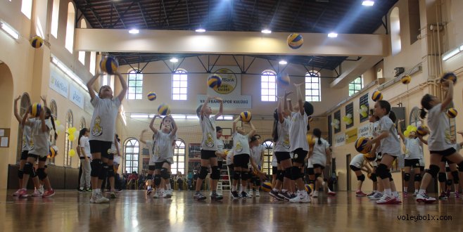 VakıfBank yeni yıldızlarını arıyor