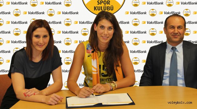 "VakıfBank'la tüm kupaları kazanmak istiyorum"