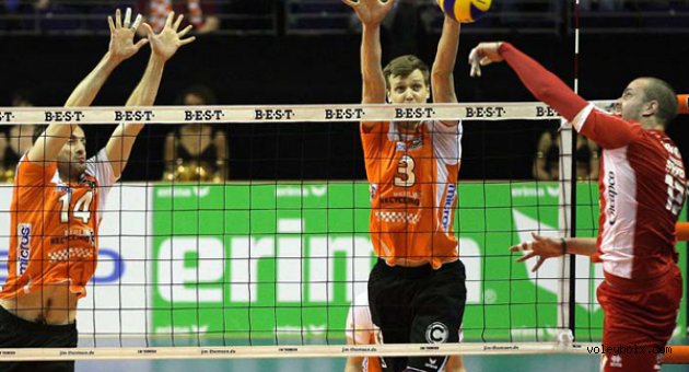VFB Friedrichshafen ve Berlin Recycling Volleys 27 puanda...