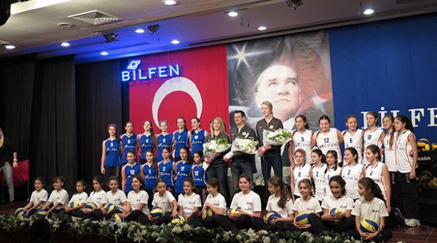 Voleybolun şampiyonları Bilfenli öğrencilerle buluştu
