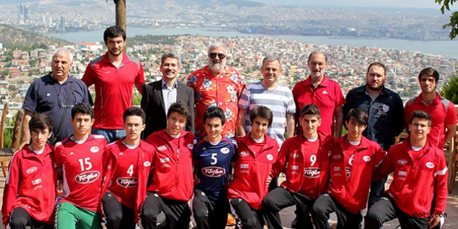 Yamanlar Koleji Türkiye'yi tarıyor