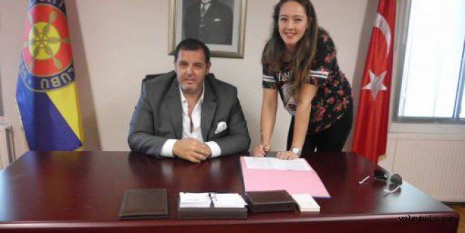 Yeşilyurt’ta Cansu imzaladı