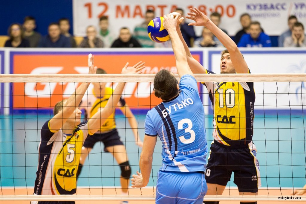 Zenit Kazan 1, Dinamo Moskova 2 puan kaybetti
