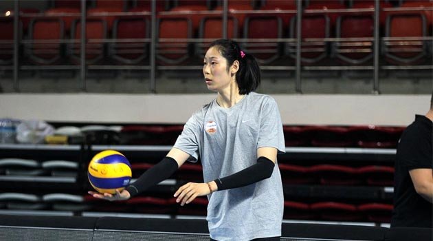 Zhu Ting Antremanlara Başladı